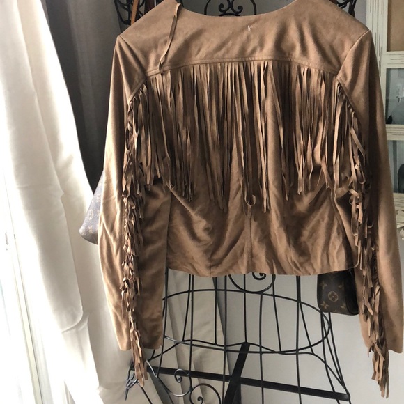 Frayed Jacket - Picture 4 of 4